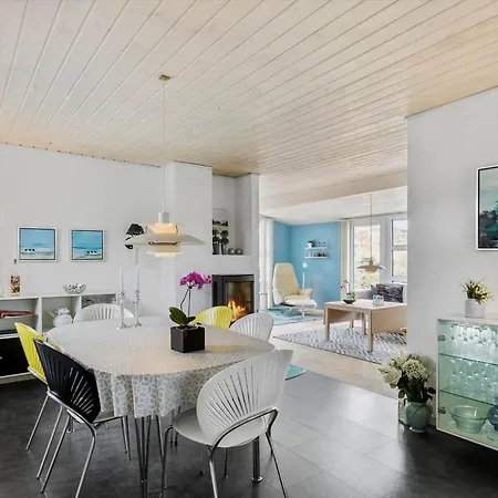 Holiday home Bl374-blokhus-vagerfedet-10 *